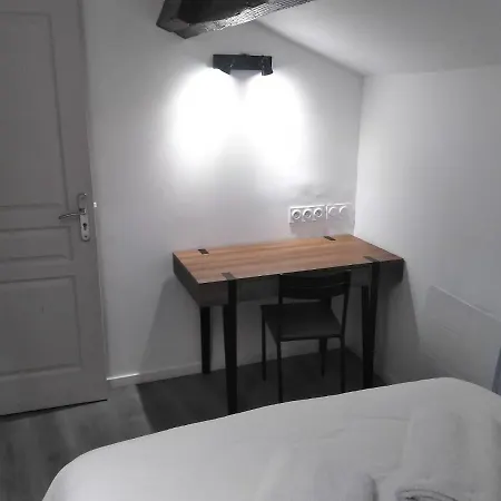 Detente - Et Poutres Apparentes Apartment
